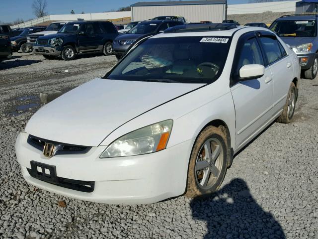 1HGCM568X4A063507 - 2004 HONDA ACCORD EX WHITE photo 2