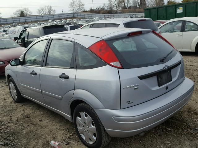 1FAHP37N17W283636 - 2007 FORD FOCUS ZX5 SILVER photo 3