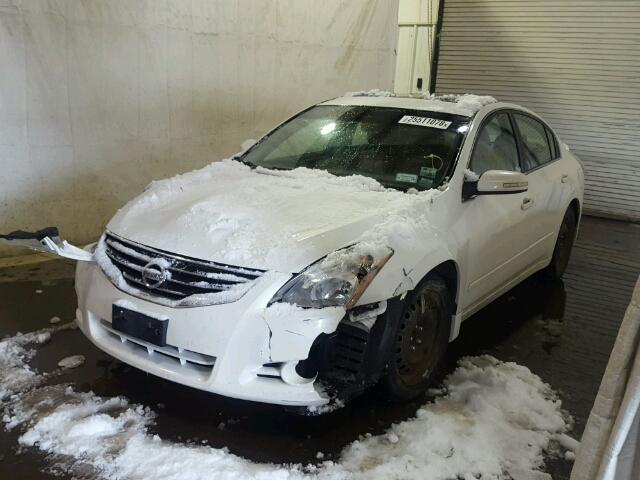 1N4BL2AP4BN475315 - 2011 NISSAN ALTIMA SR WHITE photo 2