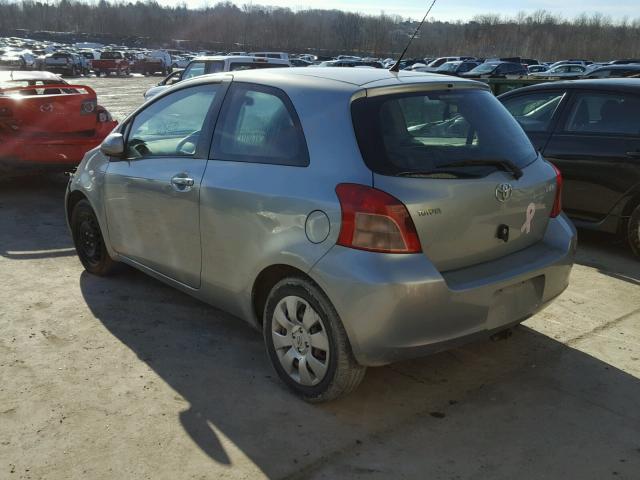 JTDJT923985140652 - 2008 TOYOTA YARIS SILVER photo 3