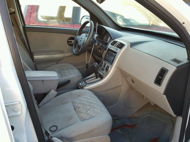 2CNDL63F856024228 - 2005 CHEVROLET EQUINOX LT WHITE photo 5