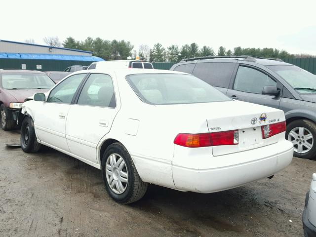 4T1BG22K0YU969201 - 2000 TOYOTA CAMRY CE WHITE photo 3