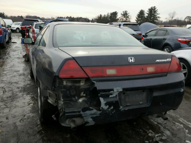 1HGCG2243YA012588 - 2000 HONDA ACCORD LX BLACK photo 9