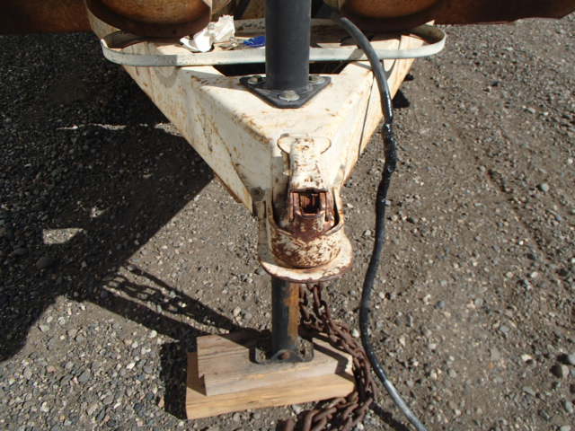 1K322AK15BB235081 - 1981 UTILIMASTER ALL MODELS Белый фото 9