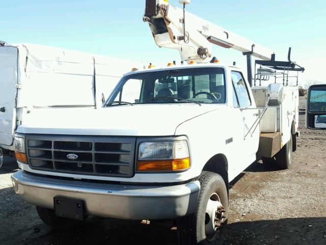 1FDLF47G0VEC94754 - 1997 FORD F SUPER DU WHITE photo 2