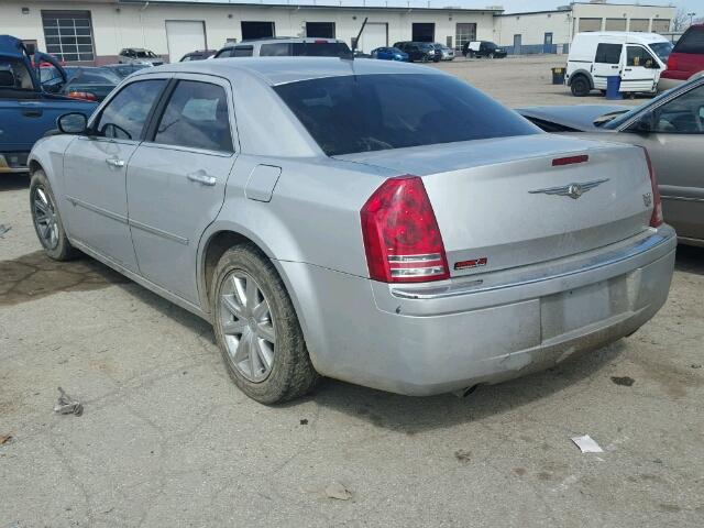 2C3KA63H48H336143 - 2008 CHRYSLER 300C SILVER photo 3