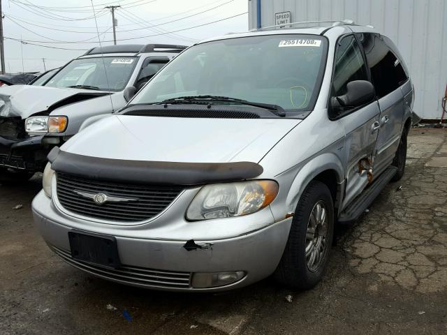 2C4GP54L04R571236 - 2004 CHRYSLER TOWN & COU SILVER photo 2