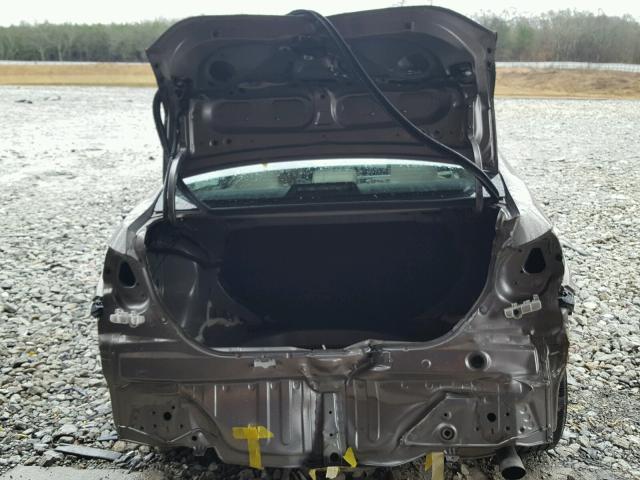 2T1BPRHE8GC496738 - 2016 TOYOTA COROLLA EC 棕色 照片 9