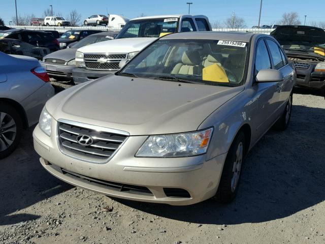 5NPET46C89H441705 - 2009 HYUNDAI SONATA GLS GOLD photo 2