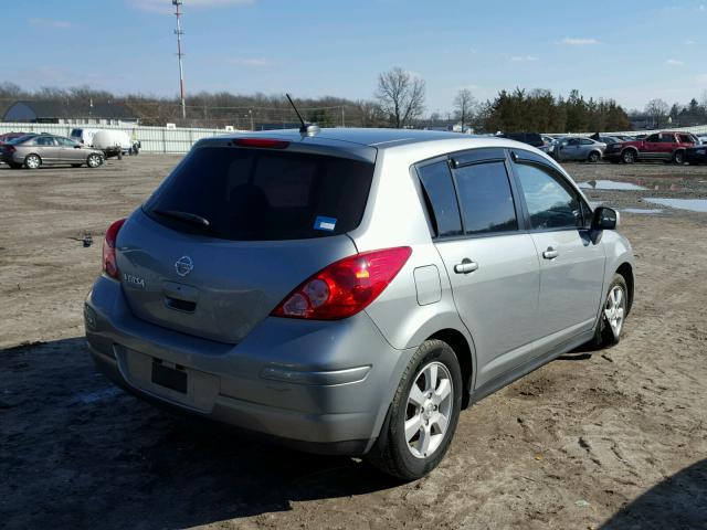 3N1BC13E87L377088 - 2007 NISSAN VERSA S GRAY photo 4