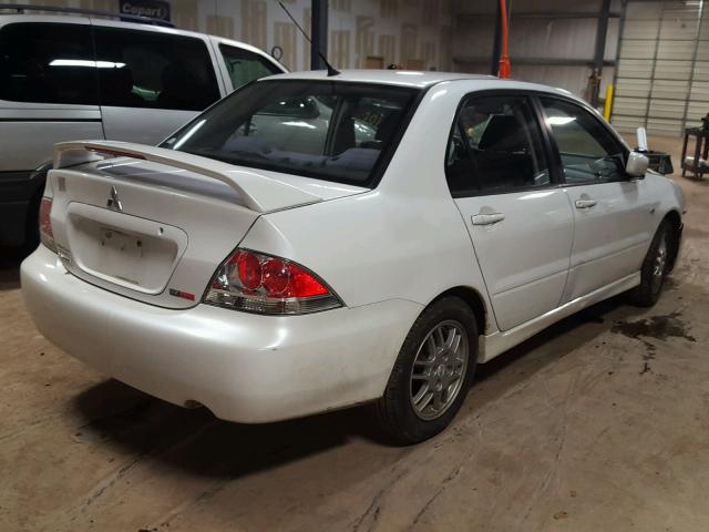 JA3AJ86E16U002410 - 2006 MITSUBISHI LANCER OZ WHITE photo 4