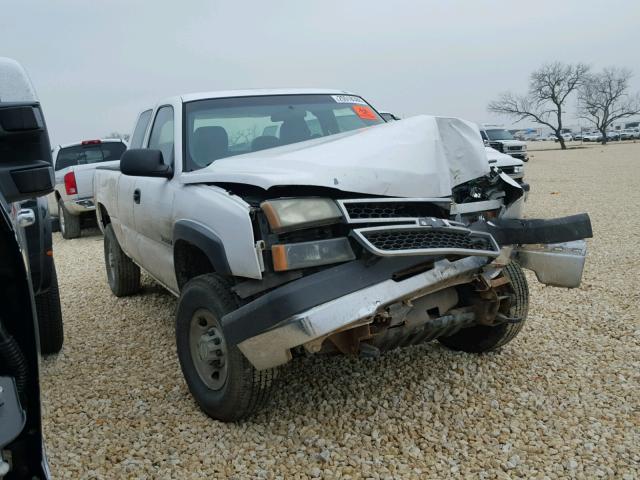 1GCHK29U95E307983 - 2005 CHEVROLET SILVERADO WHITE photo 1