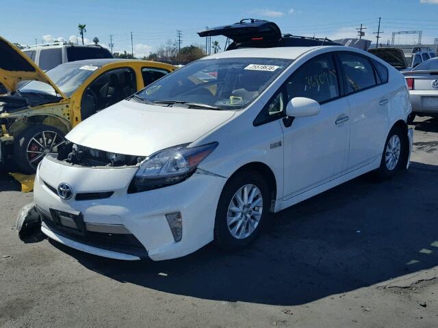 JTDKN3DP3E3058239 - 2014 TOYOTA PRIUS PLUG WHITE photo 2