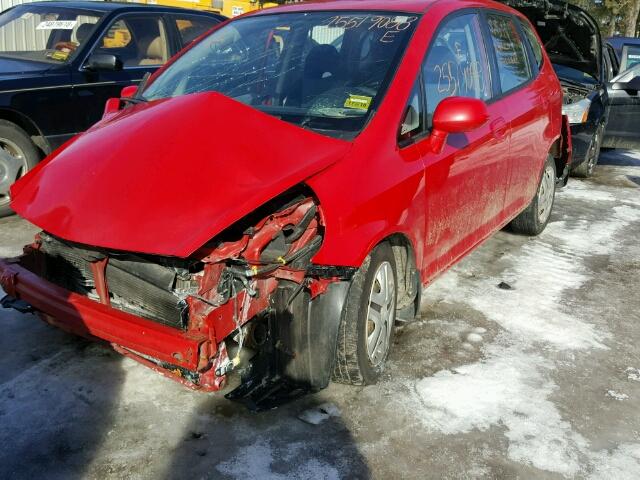 JHMGD37448S050993 - 2008 HONDA FIT RED photo 2