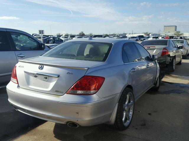 JH4KB165X5C005965 - 2005 ACURA RL SILVER photo 4