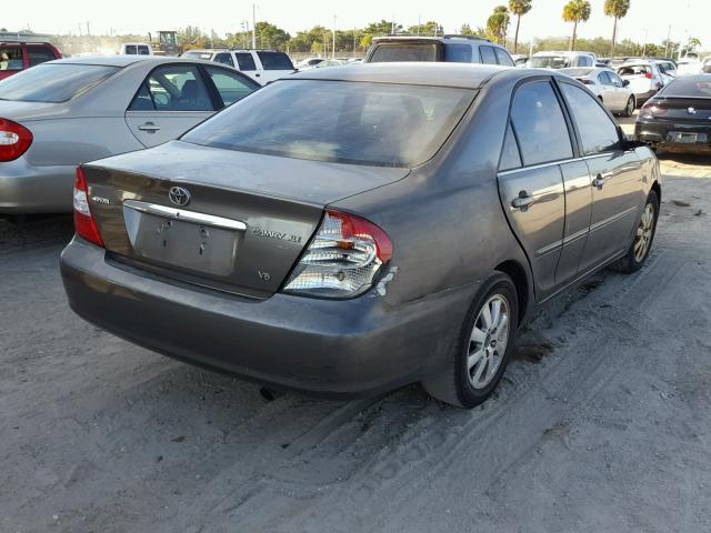 4T1BF30K42U512295 - 2002 TOYOTA CAMRY LE GRAY photo 4