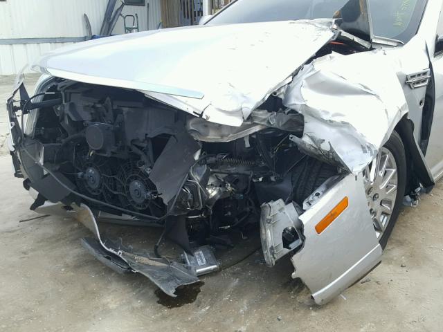 1G6DZ67A890149345 - 2009 CADILLAC STS SILVER photo 9