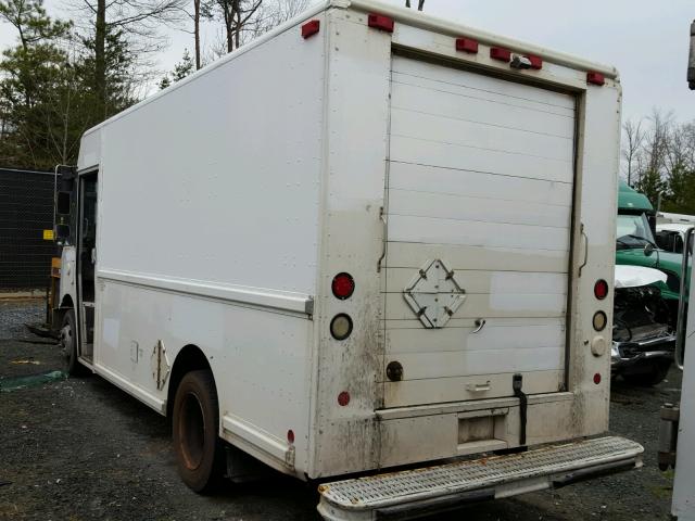 4UZAANBW71CJ22463 - 2001 FREIGHTLINER CHASSIS M WHITE photo 3