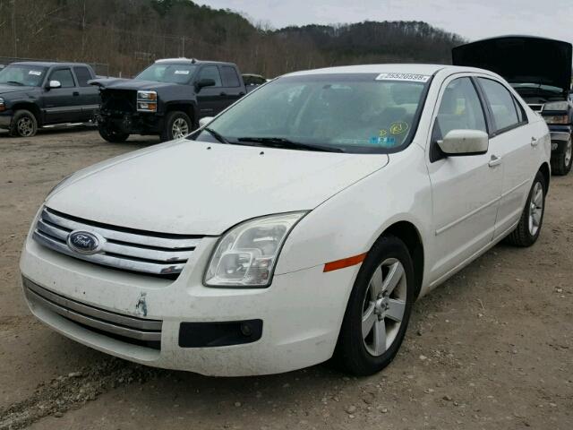 3FAHP07128R135687 - 2008 FORD FUSION SE WHITE photo 2