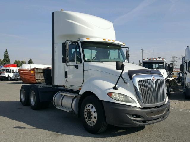 1HSDJSJR6BJ396303 - 2011 INTERNATIONAL PROSTAR أبيض صورة 1
