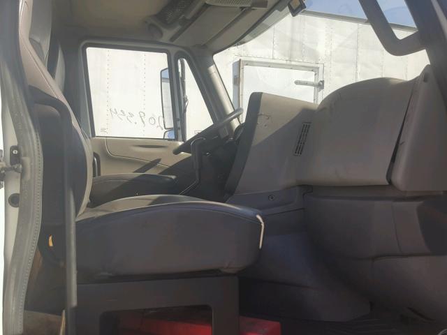 1HSDJSJR2BJ396945 - 2011 INTERNATIONAL PROSTAR أبيض صورة 5