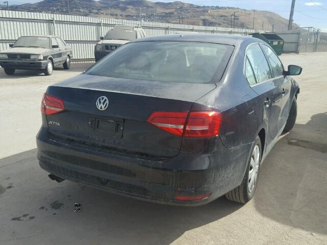 3VW2K7AJ4FM279751 - 2015 VOLKSWAGEN JETTA BASE BLACK photo 4