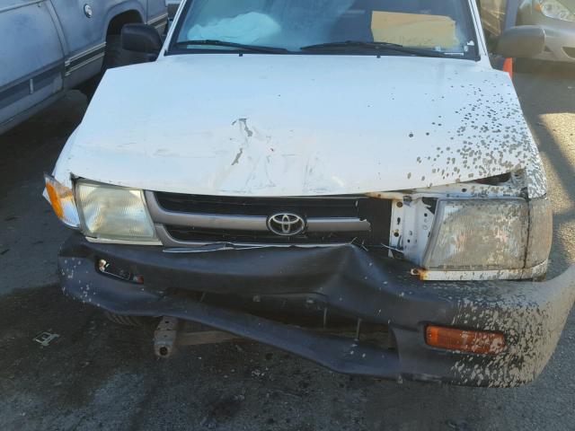 4TANL42N2XZ516472 - 1999 TOYOTA TACOMA WHITE photo 7