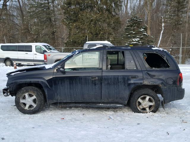 1GNDT13SX62101871 - 2006 CHEVROLET TRAILBLAZE BLACK photo 9