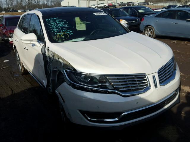 2LMTJ8LP3GBL36946 - 2016 LINCOLN MKX RESERV WHITE photo 1