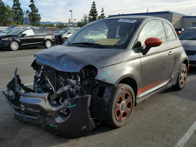 3C3CFFGE2GT214229 - 2016 FIAT 500 ELECTR GRAY photo 2