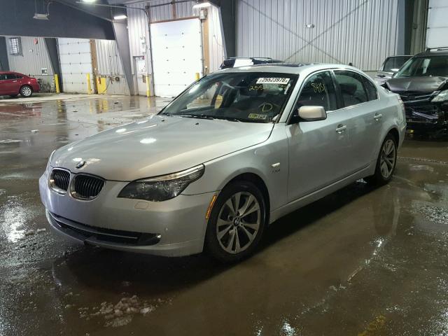 WBANV93579C134922 - 2009 BMW 535 XI SILVER photo 2