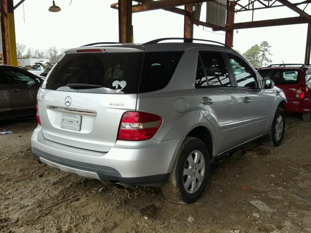 4JGBB86E87A217610 - 2007 MERCEDES-BENZ ML 350 SILVER photo 4