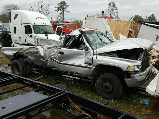 1B7MF33601J581626 - 2001 DODGE RAM 3500 SILVER photo 1