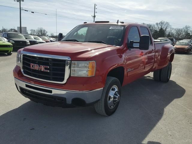 1GTJK33628F181949 - 2008 GMC SIERRA K35 RED photo 2