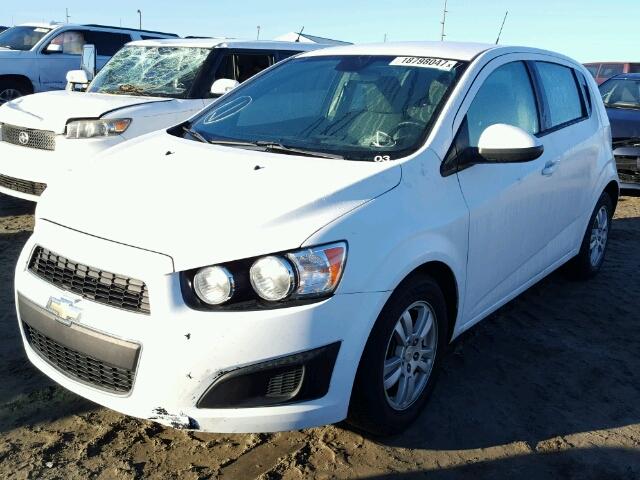 1G1JA6SH3C4163075 - 2012 CHEVROLET SONIC LS WHITE photo 2