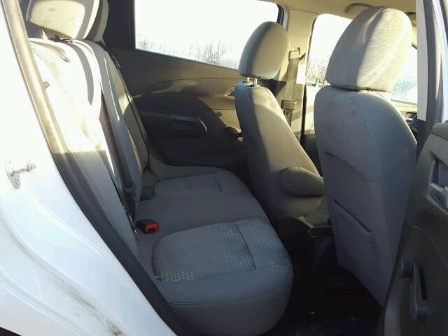 1G1JA6SH3C4163075 - 2012 CHEVROLET SONIC LS WHITE photo 6