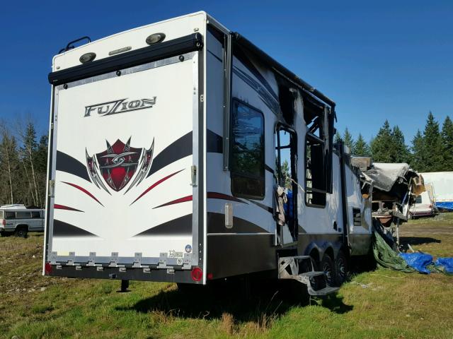 4YDF39922CF811033 - 2012 KEYSTONE 5TH WHEEL TWO TONE photo 4