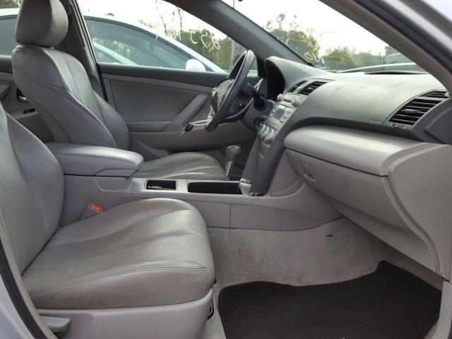 4T1BE46K28U228883 - 2008 TOYOTA CAMRY CE GRAY photo 5