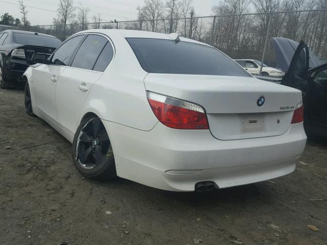 WBANF33587CS40190 - 2007 BMW 525 XI WHITE photo 3