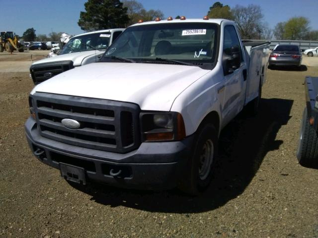 1FDSF34506EA76212 - 2006 FORD F350 SRW S WHITE photo 2