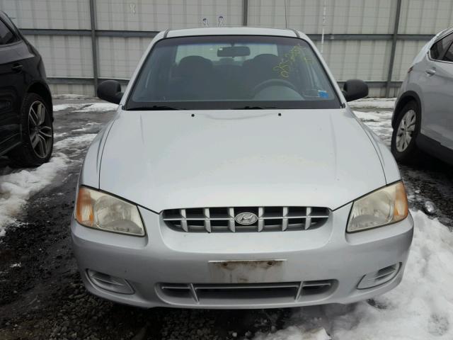 KMHCG45C62U361145 - 2002 HYUNDAI ACCENT GL SILVER photo 9