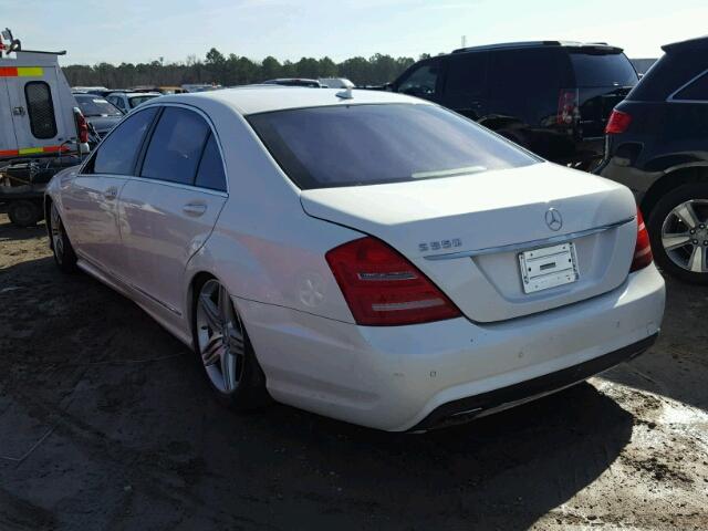 WDDNG7DB8CA419725 - 2012 MERCEDES-BENZ S 550 WHITE photo 3