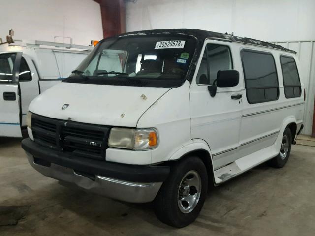 2B6HB21Y6VK599025 - 1997 DODGE RAM VAN B2 WHITE photo 2