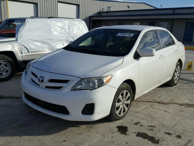 JTDBU4EE2B9140526 - 2011 TOYOTA COROLLA BA WHITE photo 2