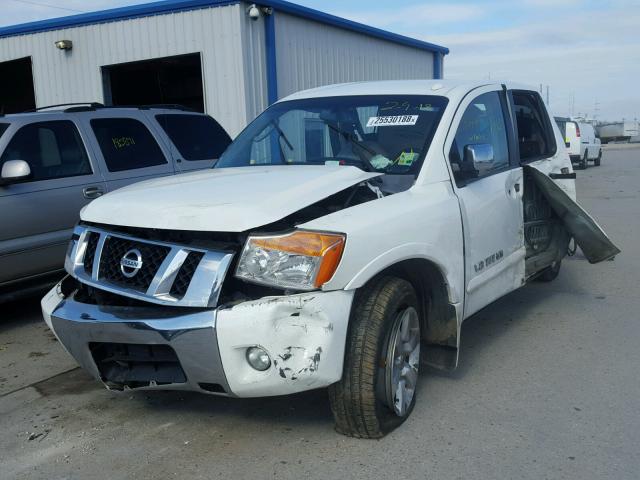 1N6BA07D48N352606 - 2008 NISSAN TITAN XE WHITE photo 2