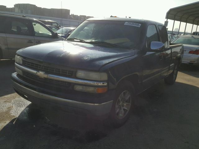 2GCEC19T911250844 - 2001 CHEVROLET SILVERADO BLUE photo 2