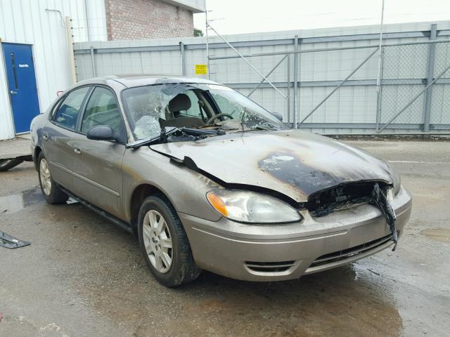 1FAHP53U55A294254 - 2005 FORD TAURUS SE TAN photo 1