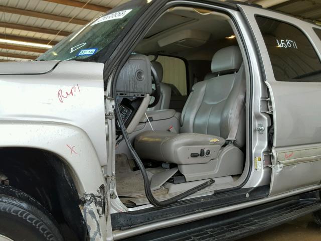 1GNEC13T55J151742 - 2005 CHEVROLET TAHOE C150 SILVER photo 9