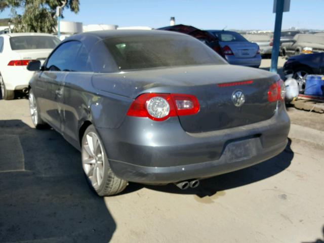 WVWDA71F87V053004 - 2007 VOLKSWAGEN EOS 2.0T S GRAY photo 3