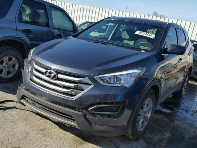 5XYZTDLB1GG360398 - 2016 HYUNDAI SANTA FE S BLUE photo 2